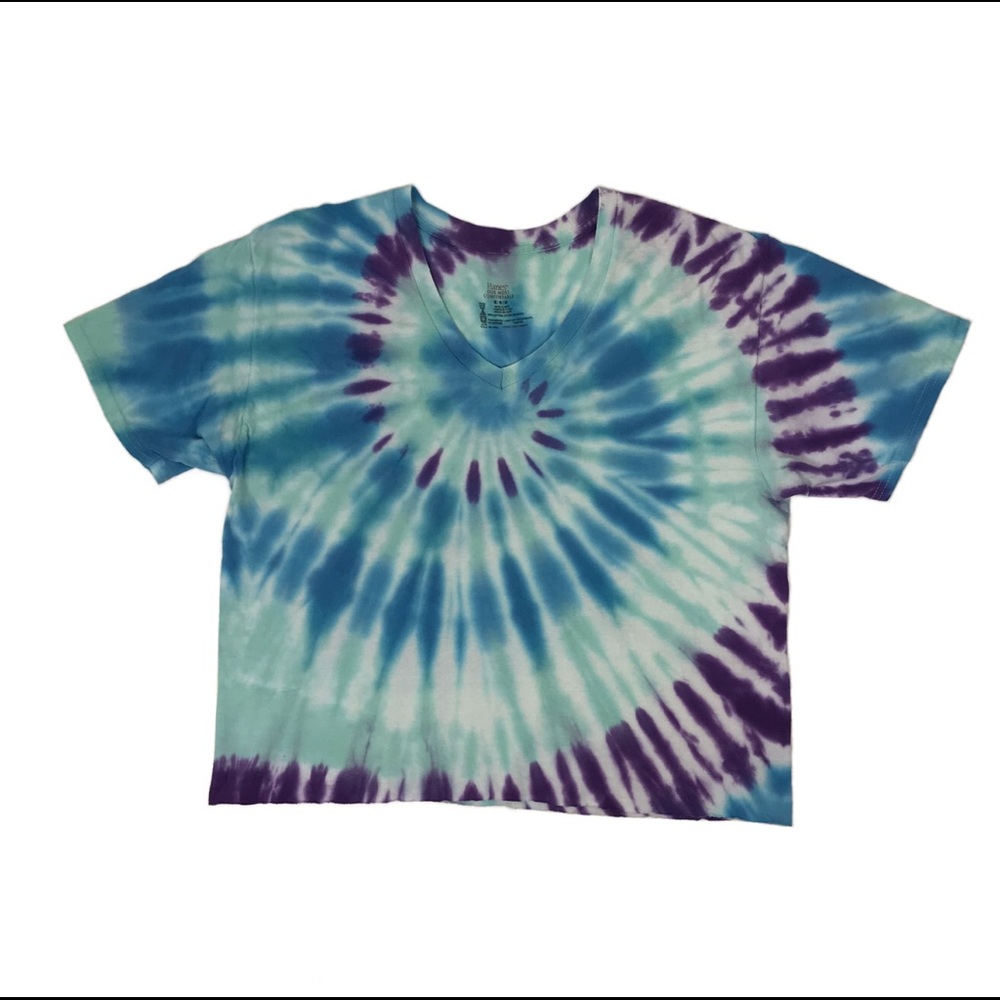 V-Neck Tie Dye Womens Cropped Tee In Mens Medium